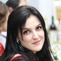 Nana Arutyunova's Photo