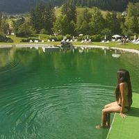 Ein-Bar Surie的照片