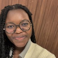 Lydie Kabundi的照片