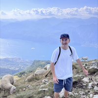 Louis  Smith's Photo