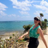 Xenia Devenes's Photo