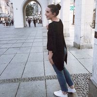 Hannah Phillips's Photo