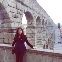 Gabrielle Aceves的照片