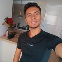 Sebastián Bustos的照片