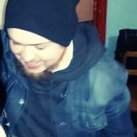 ANDRES TRIYU的照片