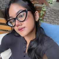 Astria Kusuma Dewi's Photo