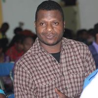 Giay Alexander的照片