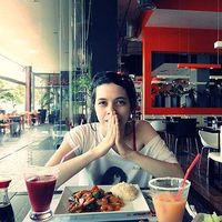 Camila Esmok's Photo