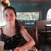 Caitlin Paul的照片