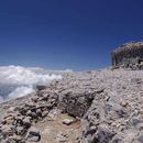 hiking to the summit of Psiloritis mountain.的照片