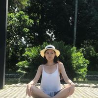 Fotos de Cholpon Sadykbekova