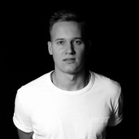 László Ladila的照片