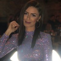 Seval Güneş的照片