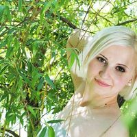 Vika Shamanova's Photo