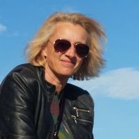 Britta Mahairides's Photo