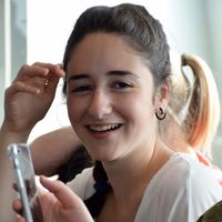 Camille  Hendlisz的照片