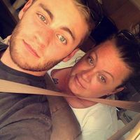 Nicholas McCue的照片