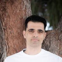 Stelios Kolomvounis的照片