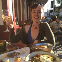 Iona Lister的照片