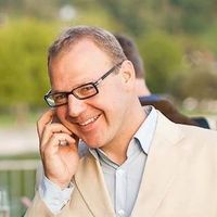 Bernhard Dostal的照片