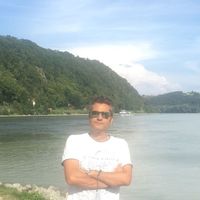 Sina Salemi的照片