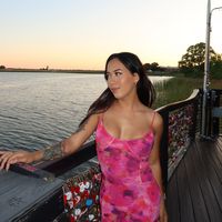 Ariane Itona's Photo