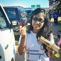 Tharisini Paranthaman的照片