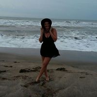 Flor Combale的照片