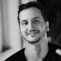 Atilla Sari的照片