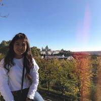 Le foto di Nurgiza Tazhibaeva