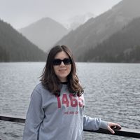 Sanora Abidkhozhayeva的照片