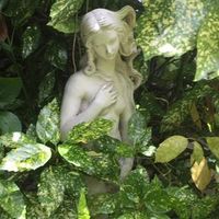 Lucie Khettal的照片