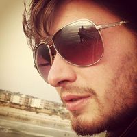 Tom Collins的照片