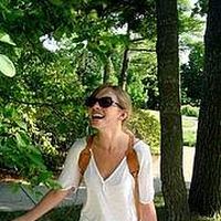 Madeline Tolle's Photo