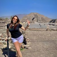 Laura Hernandez's Photo