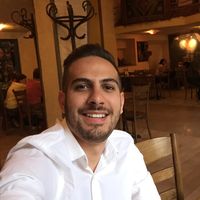 Amir Attari的照片