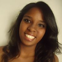 Aline Oittica的照片