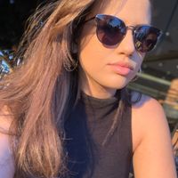 Sarah Valadares's Photo