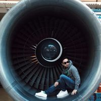 Julius Medes的照片