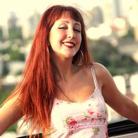 Lara Gervai的照片