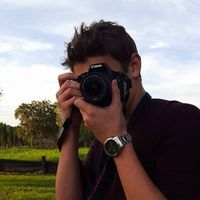 Alex McAvoy的照片