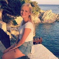 Marie Rachner的照片