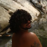 Caique Gusmao的照片