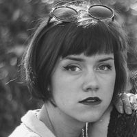 Ricarda Menashion's Photo