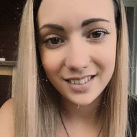 Charlotte Lbn的照片