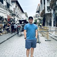 Angelo Santiago的照片