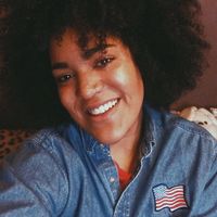 georgia lewis的照片