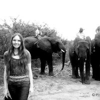 Pola Adriana's Photo