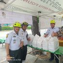 Helping catering  Ruamkatanyu collapsed building's picture