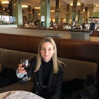 Eloïse WOESTELAND的照片